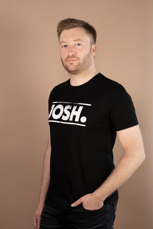 JOSH. T-Shirt "Josh." (schwarz)
