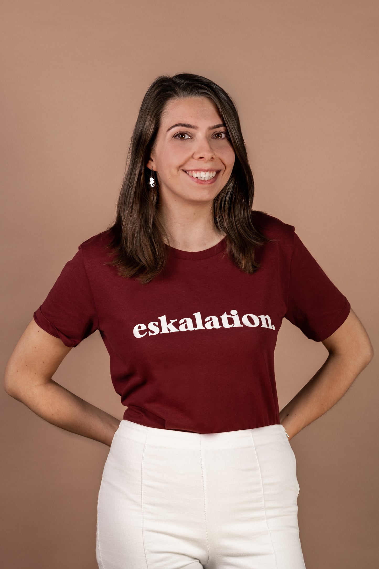 JOSH. Girlie-Shirt "eskalation."